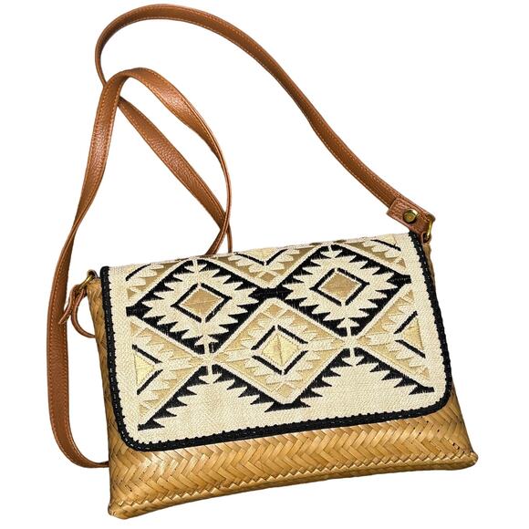 Bohemian Navajo Style Weaving Wicker Crossbody Bag. - Picture 1 of 6